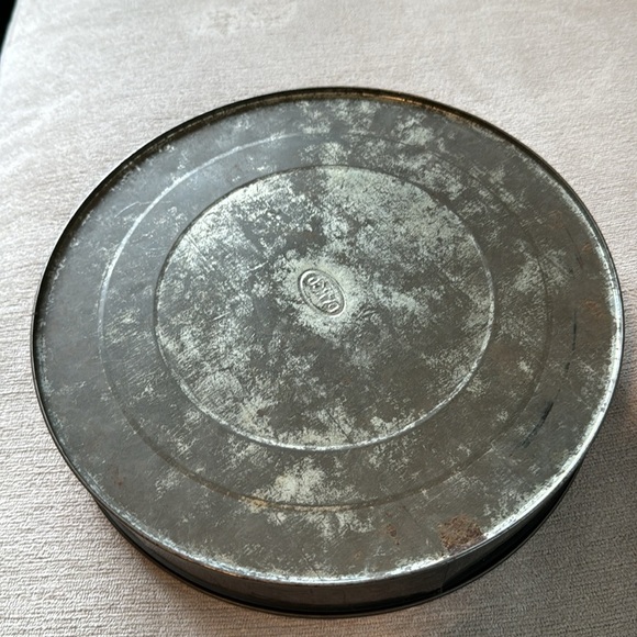 Vintage Canco Candy Tin Helen Harrison 1930’s - Picture 5 of 6